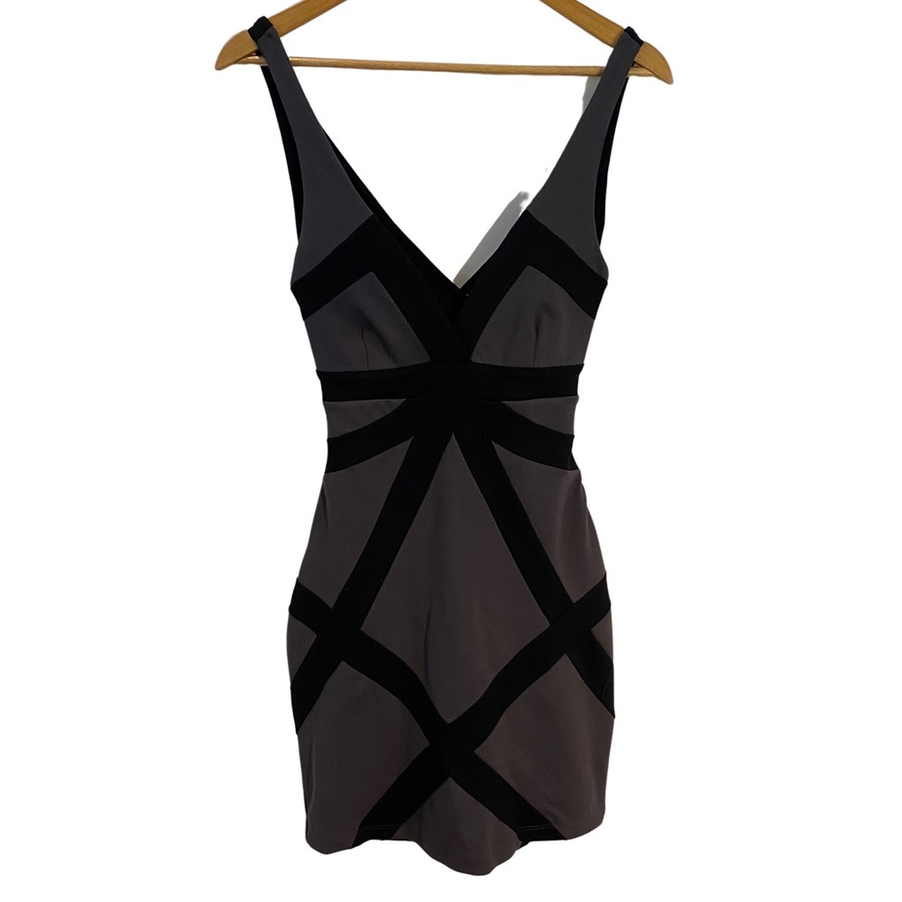 Bec and Bridge colorblock deep v neck bodycon back cutout mini dress size 6